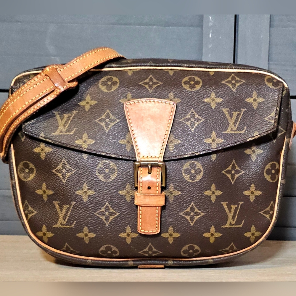Authentic LOUIS VUITTON Jeune Fille GM Monogram Crossbody Shoulder Bag